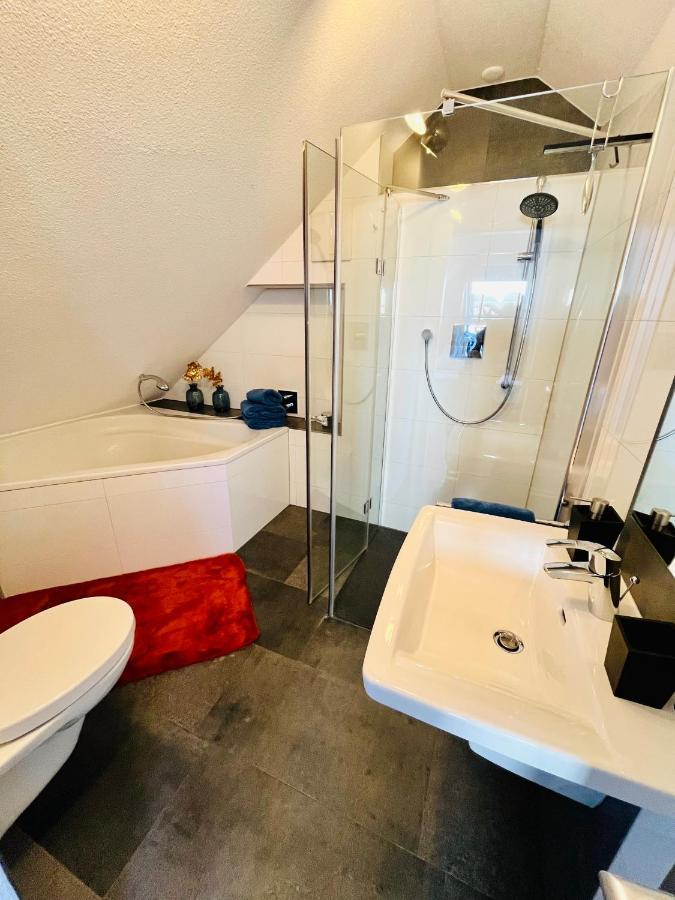 Villa Am Park Apartment Дрезден Екстериор снимка